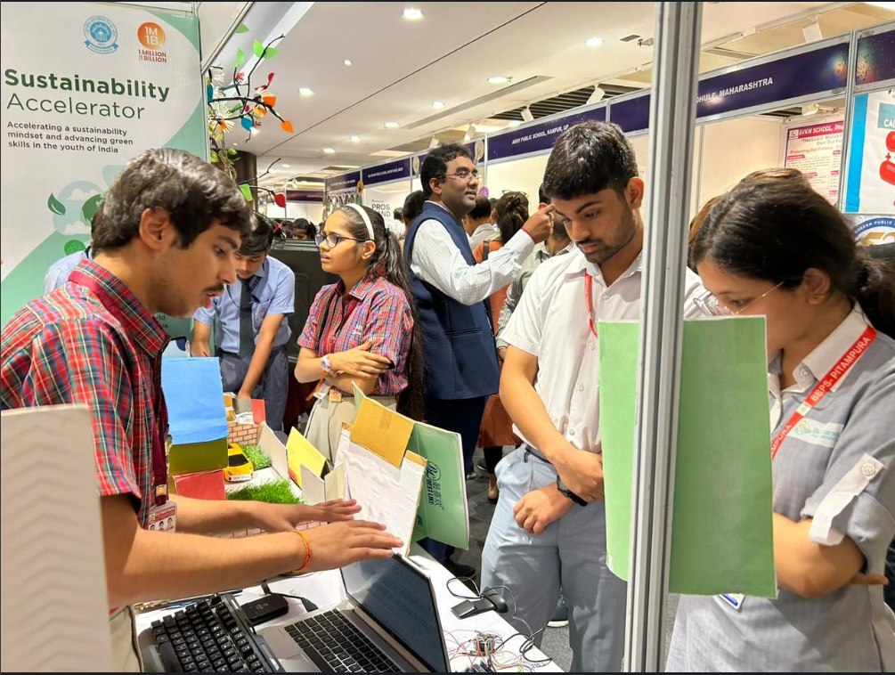Aarush demonstrating a project at the National Summit on Facilitating School to Work Transition